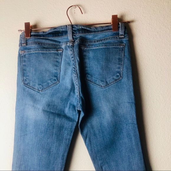 EUC J Brand Light Wash Bootleg Jeans 26 - Picture 6 of 6